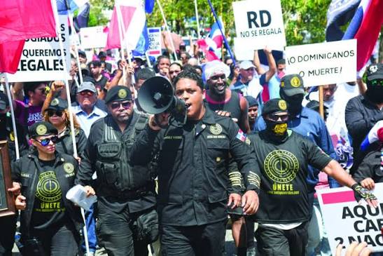 Antigua Orden Dominicana da «ultimátum» a haitianos para que abandonen Los Mina