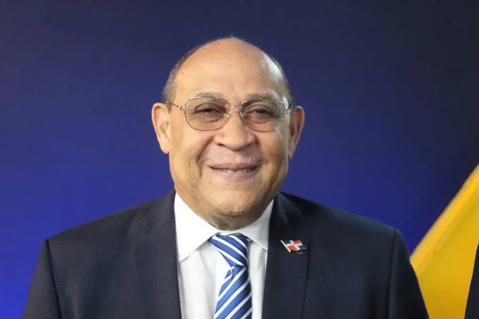 Presidente Abinader designa a Rafael Santos Badia como nuevo ministro de educación superior